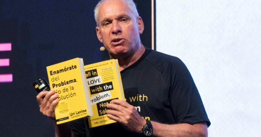 el-creador-de-waze-defiende-que-un-problema-comun-puede-ser-una-oportunidad-para-emprender