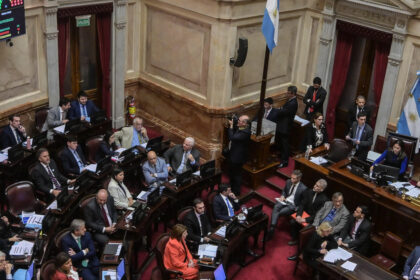 hijos,-esposas-y-hasta-funcionarios-de-otros-jueces:-uno-por-uno,-los-pliegos-judiciales-de-milei-que-aprobo-el-senado