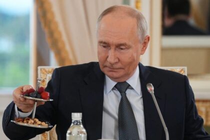 putin-admite-que-hablo-con-eeuu-sobre-una-posible-operacion-a-la-venezolana-en-cuba