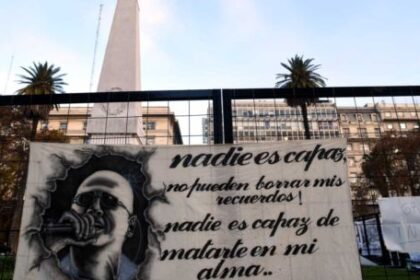en-vivo:-comienza-la-“misa-ricotera”-para-despedir-al-indio-solari