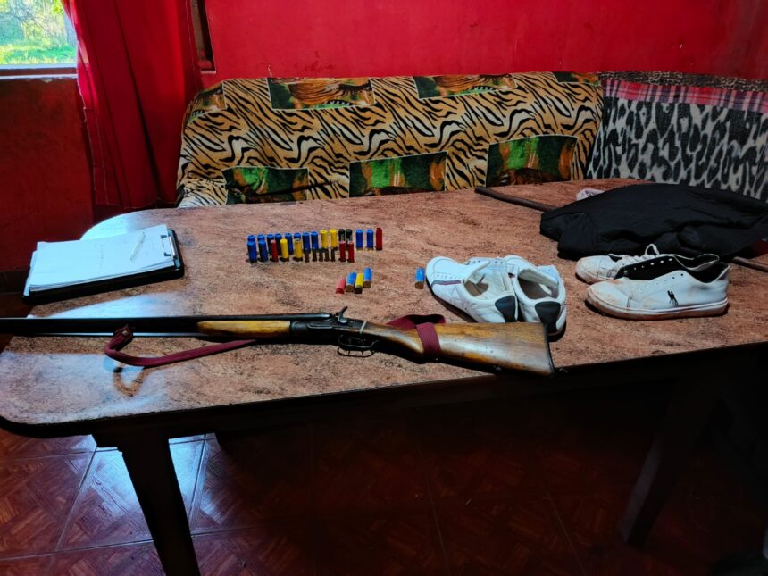 investigan-a-una-banda-de-falsos-gendarmes-en-posadas-y-santo-pipo:-secuestraron-armas-y-municiones