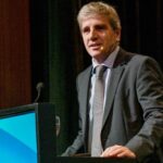 caputo-apunta-contra-gobernadores,-en-medio-de-la-caida-de-indicadores-clave