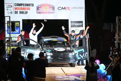 ante-un-gran-marco-de-publico-se-puso-en-marcha-el-rally-parana-medio
