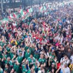 mexico-rompio-el-record-guinnes-de-la-ola-humana-mas-grande-del-mundo:-participaron-miles-de-personas