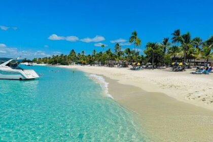 una-isla-protegida-en-el-caribe-a-la-que-solo-se-llega-en-crucero