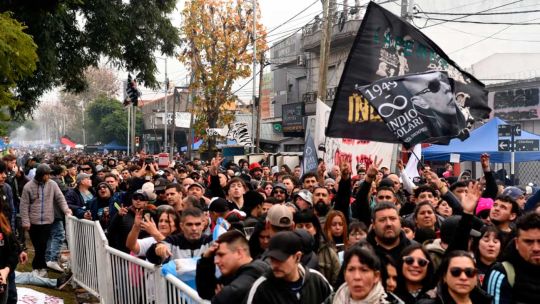 fotogaleria:-el-indio-solari-se-fue-entre-lagrimas-y-recuerdos-en-un-domingo-gris
