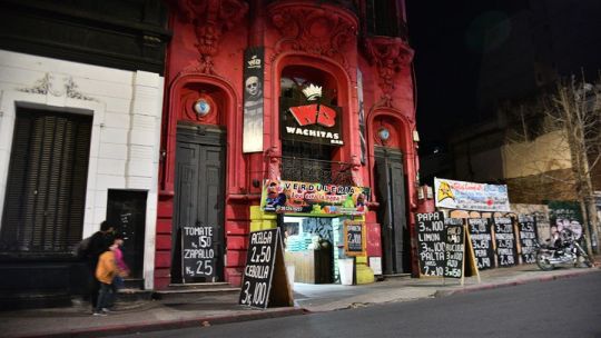 wachitas-bar:-clausurado-cuando-ya-era-tarde-y-con-un-“dueno-de-la-noche”-que-el-municipio-no-quiere-nombrar