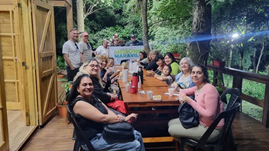 visitantes-destacaron-la-experiencia-vivida-en-el-mundial-del-mate-en-apostoles:-“estoy-disfrutando-con-todos-los-tipos-de-yerba”,-afirmo-un-turista-japones