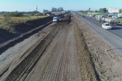 nacion-saldo-deuda-de-$2.400-millones-y-se-reanuda-la-autovia-de-la-ruta-12-en-corrientes