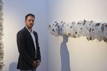 una-instalacion-inspirada-en-altamira-explora-los-codigos-perdidos-del-arte-paleolitico