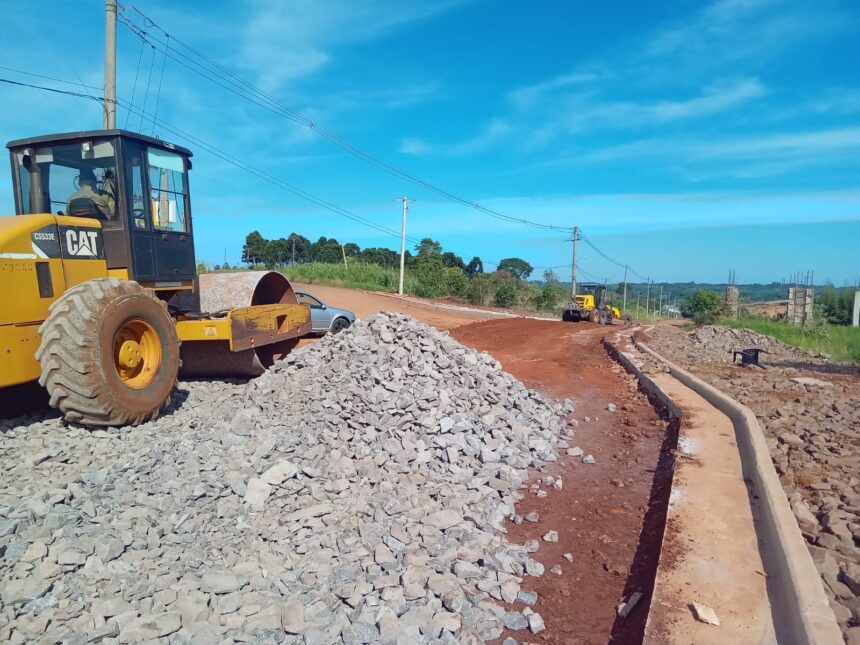 avanzan-trabajos-de-dpv-en-acceso-a-la-unau-junto-a-la-municipalidad-de-san-vicente