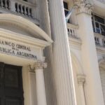argentinas-central-bank-hits-2026-dollar-buying-target-in-just-six-months