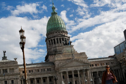 press-and-rights-groups-warn-milei-lobby-bill-could-lead-to-‘permanent-state-surveillance’
