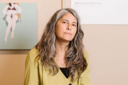 selva-almada:-“el-gobierno-niega-que-existan-los-femicidios-y-estamos-cada-vez-mas-hartas”