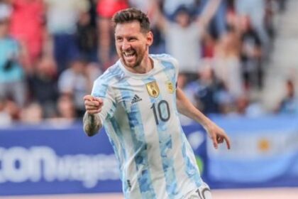 cordoba-no-sale-de-la-cancha:-las-escuelas-podran-ver-el-mundial-sin-suspender-clases