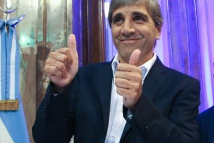 caputo-cheers-as-s&p-upgrades-argentina’s-debt-rating-to-‘b-’