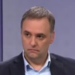 manuel-adorni,-tras-presentar-su-declaracion-jurada:-“toda-la-vida-ahorramos-y-lo-hicimos-en-negro-como-lo-ha-hecho-la-mayoria-de-los-argentinos”