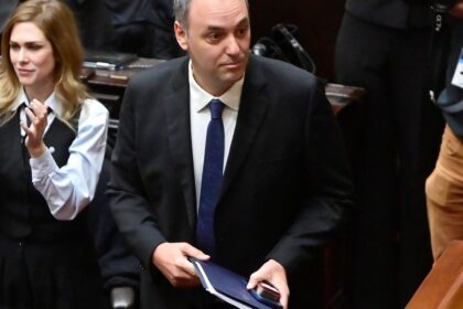 villarruel-le-exige-a-adorni-que-vaya-este-mes-al-senado-y-la-oposicion-pidio-una-sesion-en-diputados-para-avanzar-con-su-interpelacion