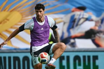 argentina-calls-up-marcos-senesi-for-world-cup-after-balerdi-injury