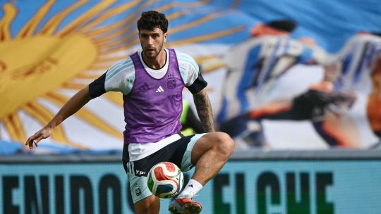 argentina-calls-up-marcos-senesi-for-world-cup-after-balerdi-injury