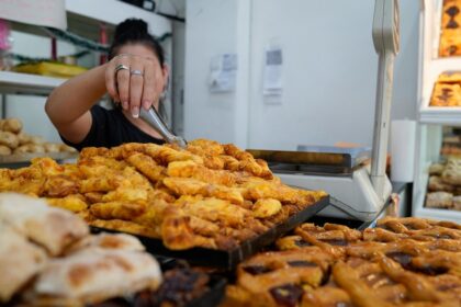 canasta-basica:-una-familia-necesito-1498.741-pesos-en-mayo-para-no-ser-pobre