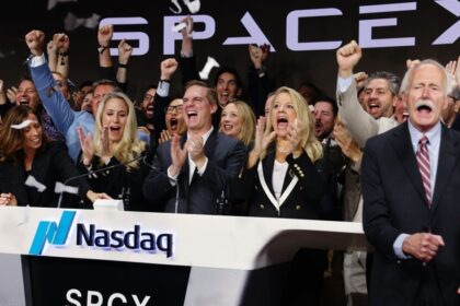 spacex:-expectativa-por-el-precio-al-que-cotizaran-las-acciones-en-el-primer-dia
