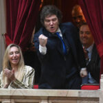 javier-milei-y-sus-medidas,-en-vivo:-“si-hay-un-1%-de-posibilidad,-pelea-al-100%”,-el-mensaje-del-presidente-en-medio-de-las-presiones-para-que-manuel-adorni-se-vaya