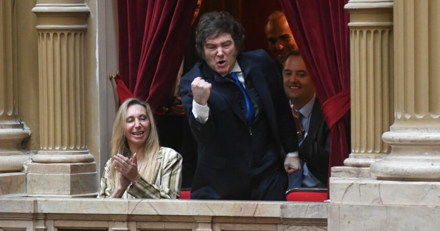 javier-milei-y-sus-medidas,-en-vivo:-“si-hay-un-1%-de-posibilidad,-pelea-al-100%”,-el-mensaje-del-presidente-en-medio-de-las-presiones-para-que-manuel-adorni-se-vaya