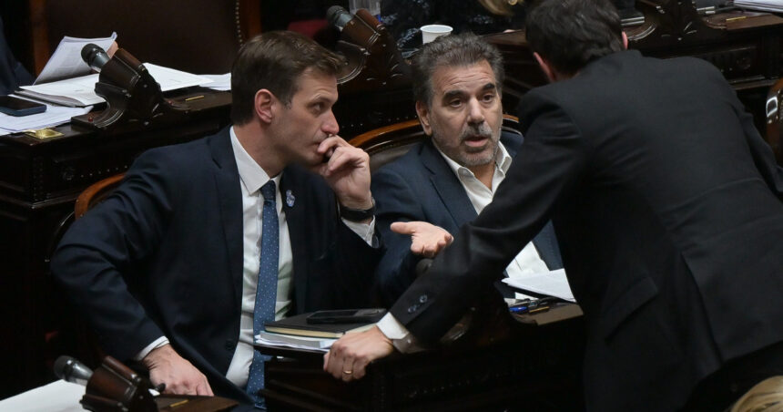 si-el-gobierno-no-echa-a-adorni-antes-de-la-sesion-del-23-en-diputados,-el-pro-avalara-que-sea-interpelado