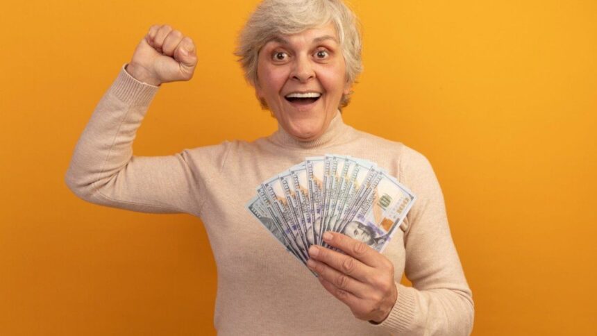 el-metodo-del-ahorro-invertido-para-asegurar-tus-ahorros-en-dolares-apenas-cobras