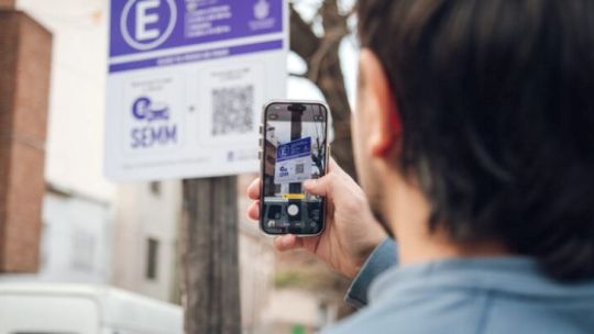 estacionamiento-medido-y-controlado:-ya-rigen-las-multas-del-nuevo-sistema-en-cordoba