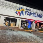 ataque-comando-en-paraguay:-se-escondieron-en-el-bano-por-la-explosion-del-banco-y-el-dueno-de-casa-termino-detenido-por-error