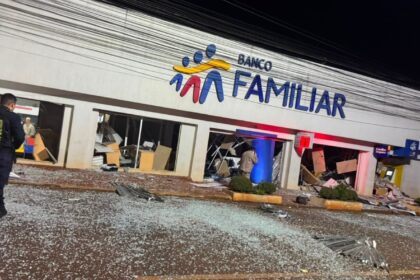 ataque-comando-en-paraguay:-se-escondieron-en-el-bano-por-la-explosion-del-banco-y-el-dueno-de-casa-termino-detenido-por-error