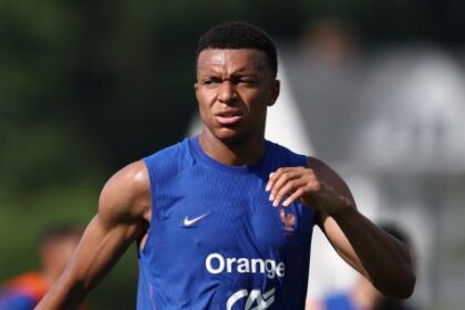heavyweights-argentina-and-france-start-world-cup-quests