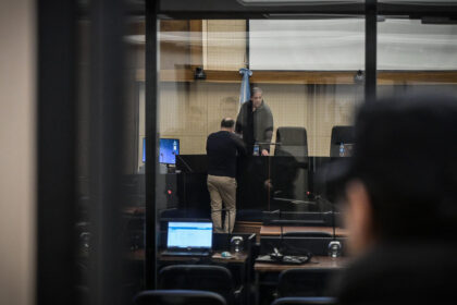 el-piloto-del-tango-10-declaro-que-daniel-munoz-viajaba-solo-y-con-valijas-y-ratifico-que-les-llevaban-diarios-y-revistas-a-los-kirchner-en-el-sur