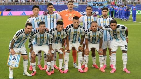fotogaleria:-con-un-hat-trick-de-messi,-argentina-goleo-3-0-a-argelia-en-el-debut-del-mundial-2026