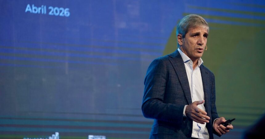 por-el-recorte-de-la-obra-publica-y-subsidios,-el-gobierno-tuvo-superavit-en-mayo