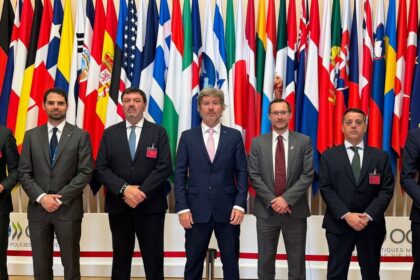 en-medio-del-caso-adorni-y-la-negociacion-por-los-pliegos,-el-juez-lijo-y-el-ministro-mahiques-se-mostraron-juntos-en-paris