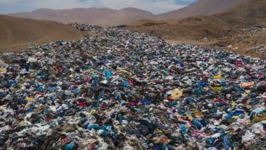 moda-descartable:-la-montana-de-ropa-que-crece-en-argentina-y-amenaza-con-convertirse-en-una-crisis-ambiental