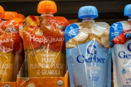 fuerte-denuncia-contra-nestle-y-danone:-alertan-que-estan-alimentando-a-los-bebes-con-contaminantes-plasticos