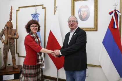 passalacqua-recibio-al-consul-de-polonia-en-argentina-y-destaco-el-legado-de-la-inmigracion-polaca-en-misiones