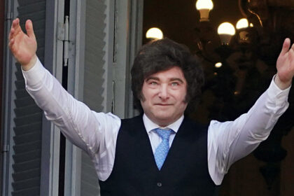javier-milei-estallo-de-furia-contra-florencia-pena-tras-sus-dichos-sobre-el-papa-de-messi:-“chimentera-de-poca-monta”