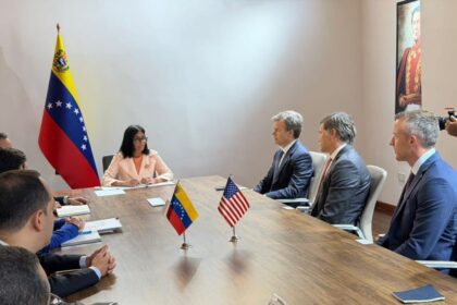 funcionarios-de-la-casa-blanca-se-reunen-con-el-interinato-para-impulsar-la-recuperacion-economica