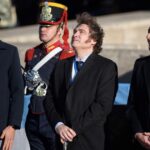 acto-de-la-bandera:-javier-milei-lleva-a-manuel-adorni,-espera-a-patricia-bullrich-y-negocian-el-lugar-de-villarruel