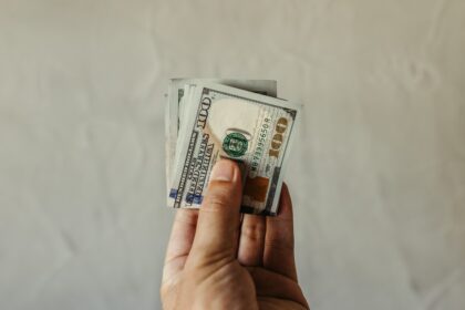 el-dolar-sube-por-cuarto-dia-consecutivo-y-toca-los-$-1.480,-su-maximo-valor-en-5-meses