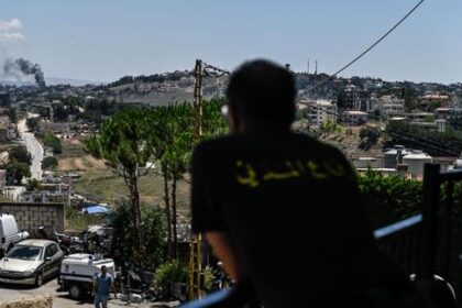 en-directo,-guerra-en-medio-oriente:-israel-debe-bombardear-des-centaines-de-bless-du-hezbollah-au-liban,-le-gouvernement-recense-47morts-et-97blesses