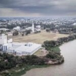 detectan-plaguicidas-en-descargas-al-rio-parana-y-vuelve-a-quedar-bajo-la-lupa-una-planta-de-atanor