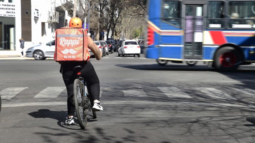 trabajo-en-plataformas:-avanza-la-“uberizacion”-del-empleo,-pero-el-exceso-de-oferta-ya-muestra-senales-de-saturacion