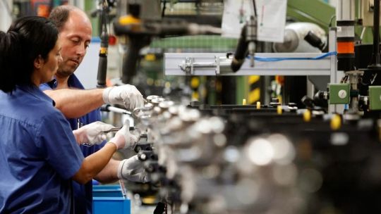 milei’s-‘promising’-inland-provinces-also-hit-by-job-crisis,-company-closures