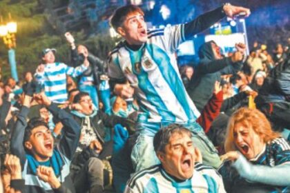 la-fiesta-de-los-cuerpos-(algo-mejor-que-fingir-demencia)